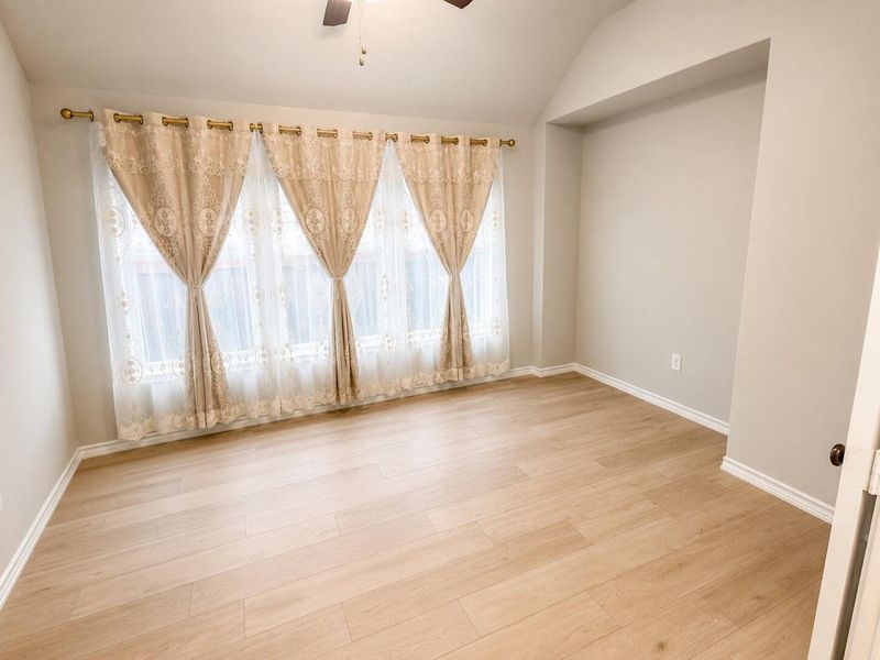 Spacious, unfurnished interior of a new home in Dunham Pointe, Cypress (Image 21). Spacious, unfurnished interior of a new home in Dunham Pointe, Cypress (Image 21).
