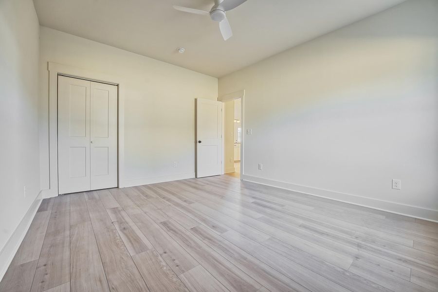 Spacious, unfurnished interior of a new home in , North Charleston (Image 32).