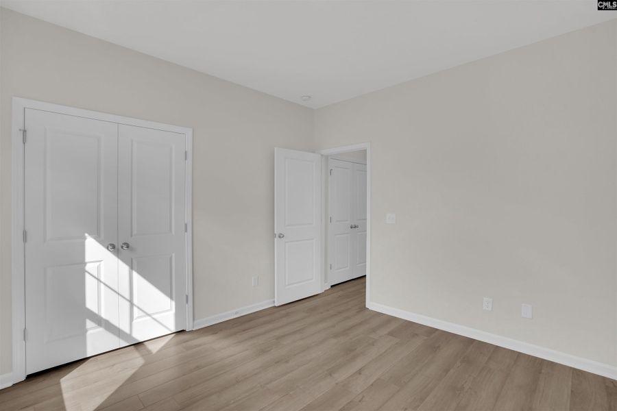 Spacious, unfurnished interior of a new home in Rolling Hills, Prosperity (Image 14).