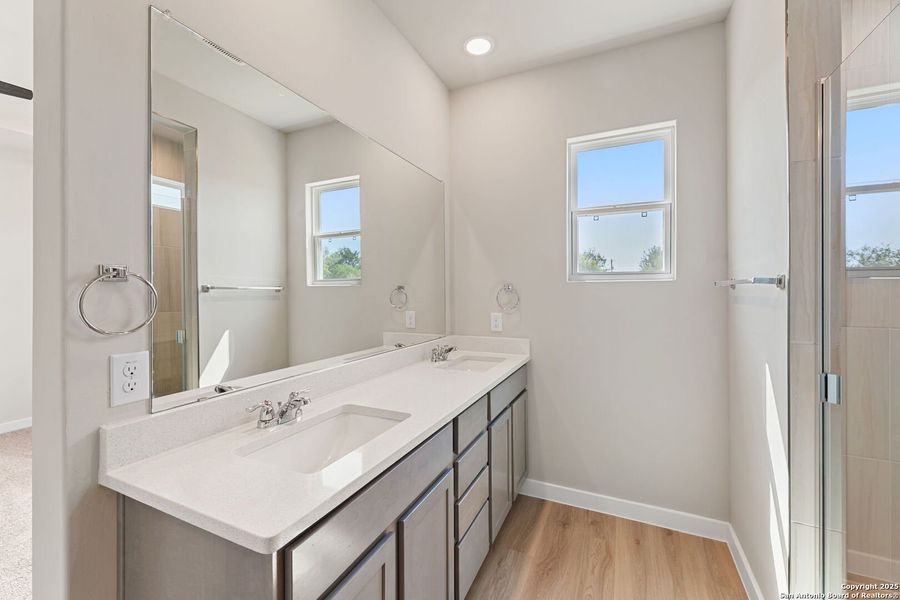 Furnished interior view inside a new home in Highland Ridge, New Braunfels (Image 12).