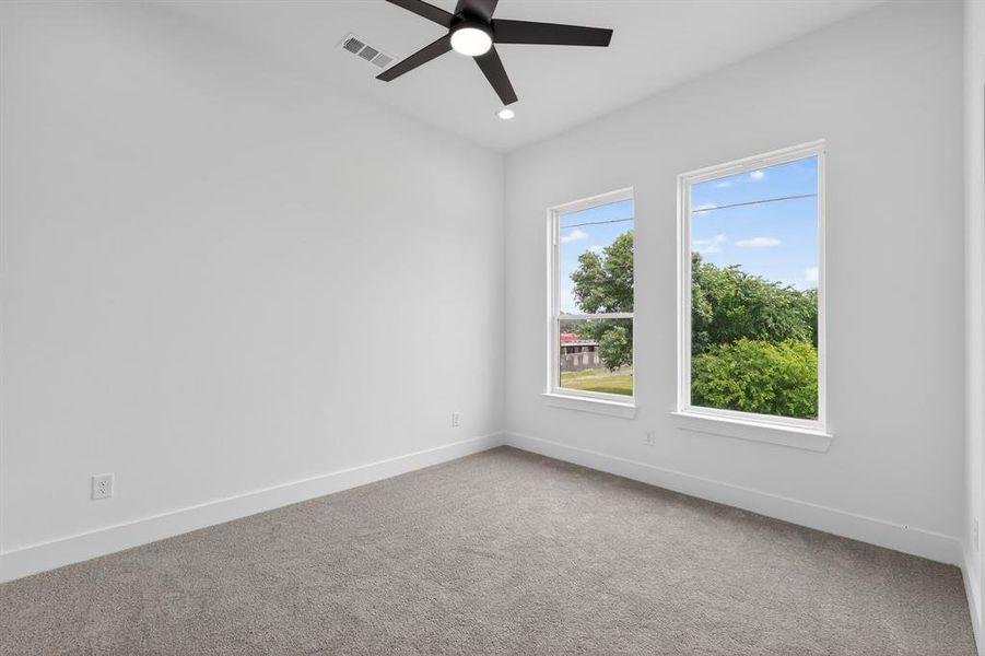 Spacious, unfurnished interior of a new home in , Dallas (Image 22).