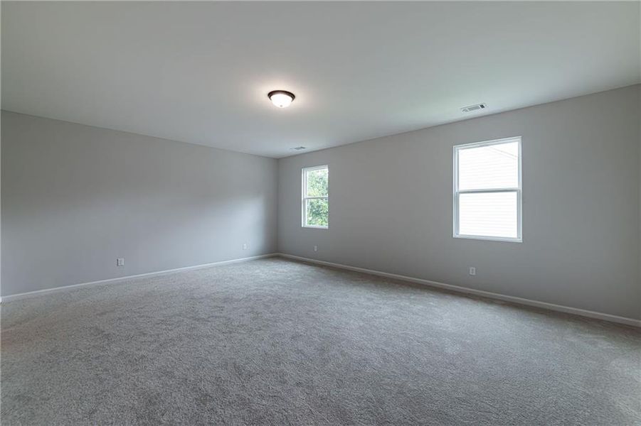 Spacious, unfurnished interior of a new home in Enclave at Edgewater, Canton (Image 57).