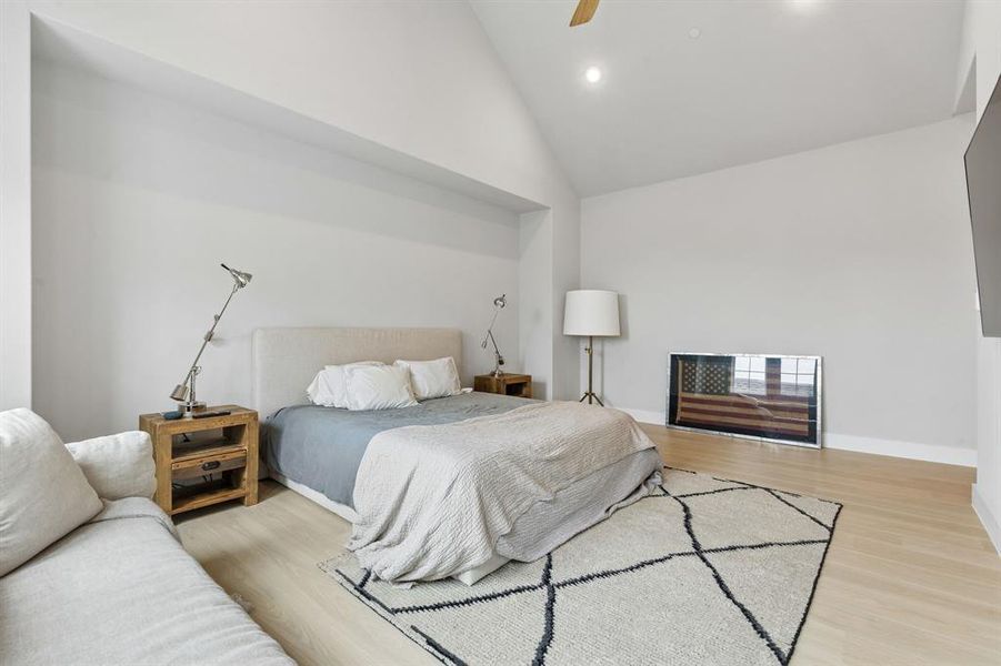 Furnished interior view inside a new home in Newman Village Townhomes, Frisco (Image 17). Furnished interior view inside a new home in Newman Village Townhomes, Frisco (Image 17).