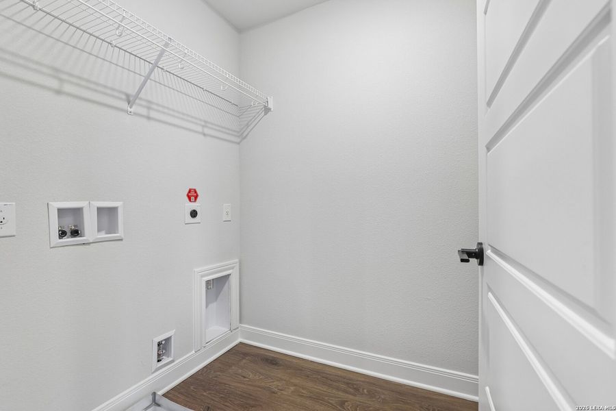 Spacious, unfurnished interior of a new home in Hightop Ridge, Converse (Image 38).