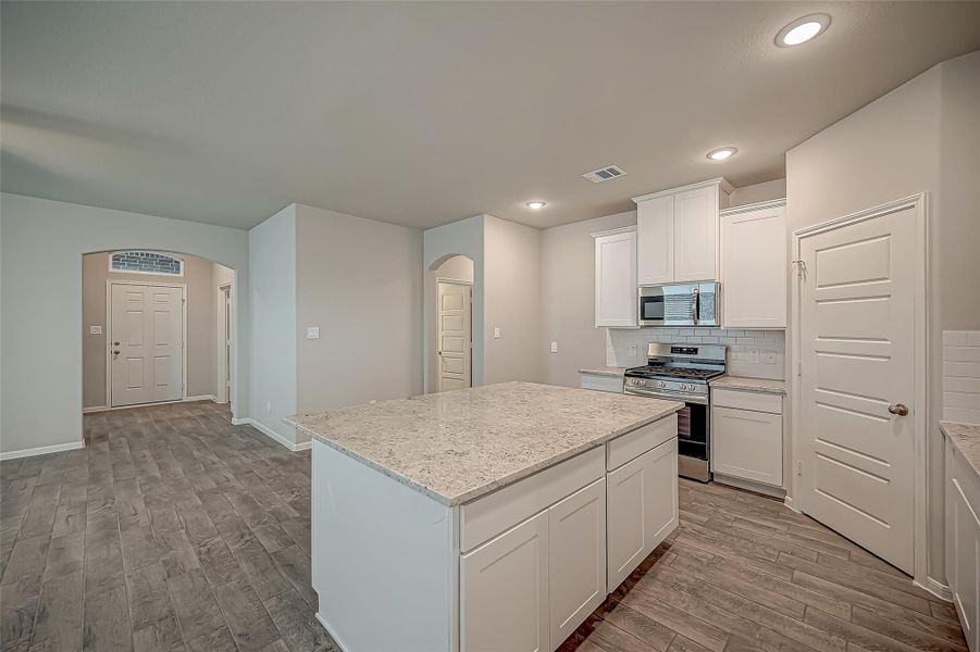 Furnished interior view inside a new home in Lago Mar, Texas City (Image 6). Furnished interior view inside a new home in Lago Mar, Texas City (Image 6).