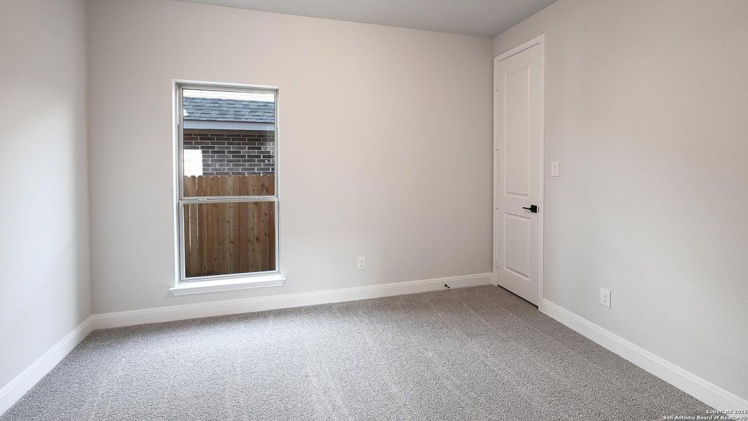 Spacious, unfurnished interior of a new home in Meadows Of Mill Creek 50', Seguin (Image 19).