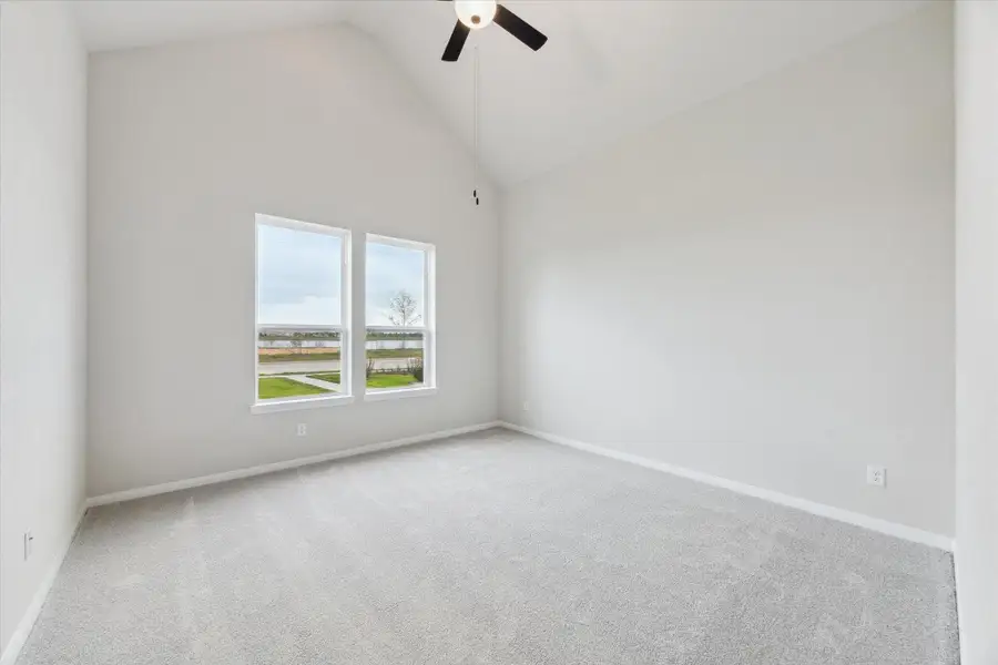 Spacious, unfurnished interior of a new home in Elyson, Katy (Image 15).
