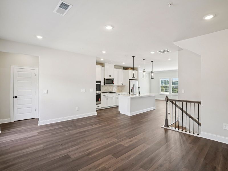 The Ashland floorplan with the Timeless Contrast Linen interior package. The Ashland floorplan with the Timeless Contrast Linen interior package.