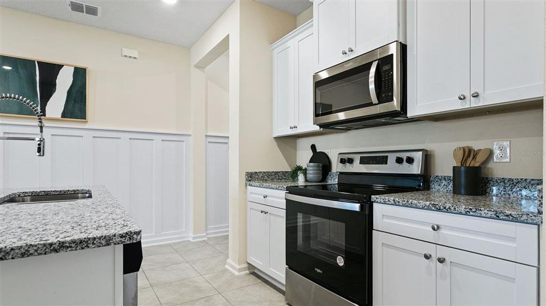 Furnished interior view inside a new home in Bridgewater, St. Augustine (Image 11).