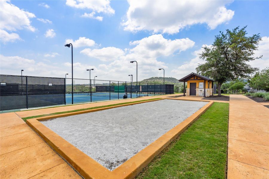 Community amenities in Rough Hollow, Lakeway (Image 26).