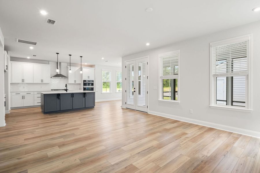 Spacious, unfurnished interior of a new home in Heartwood, Richmond Hill (Image 32).