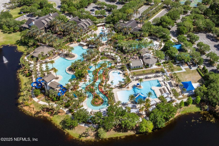 Image 68 of a home in Del Webb Nocatee.