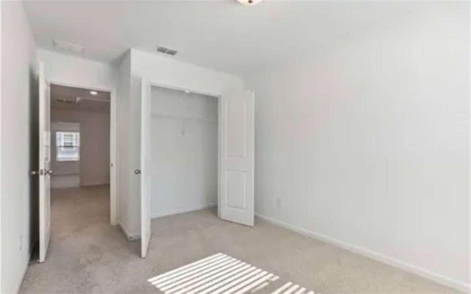 Spacious, unfurnished interior of a new home in , Douglasville (Image 10).