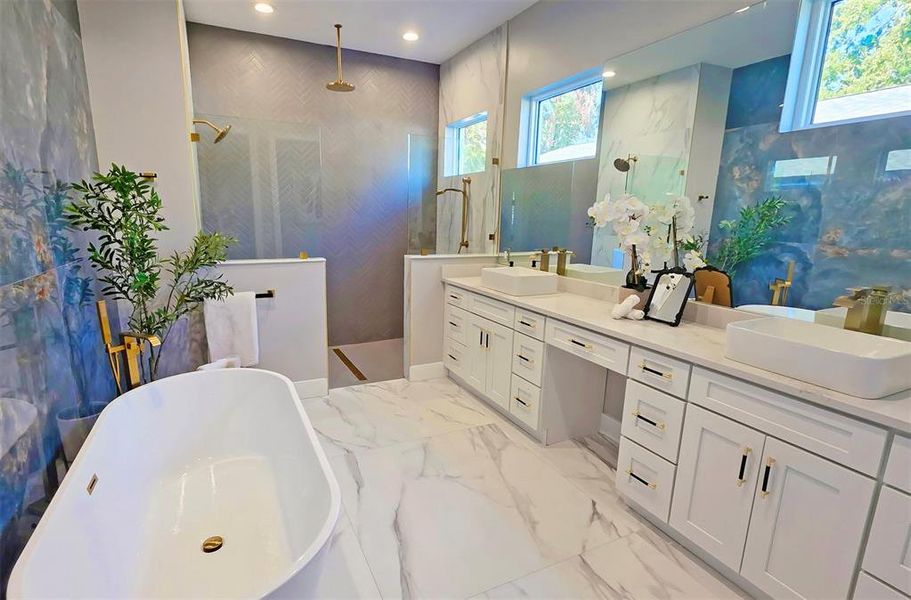 Furnished interior view inside a new home in , Sarasota (Image 9).