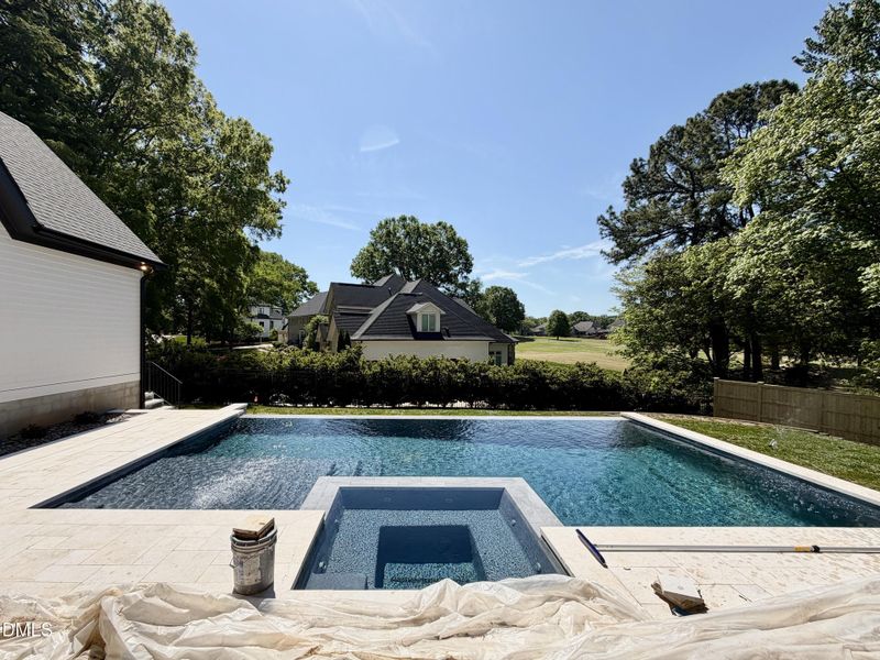 918E7B79-9D96-450D-A40D-2FE801573475_1_2