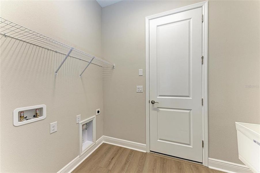 Spacious, unfurnished interior of a new home in Two Rivers, Zephyrhills (Image 15).