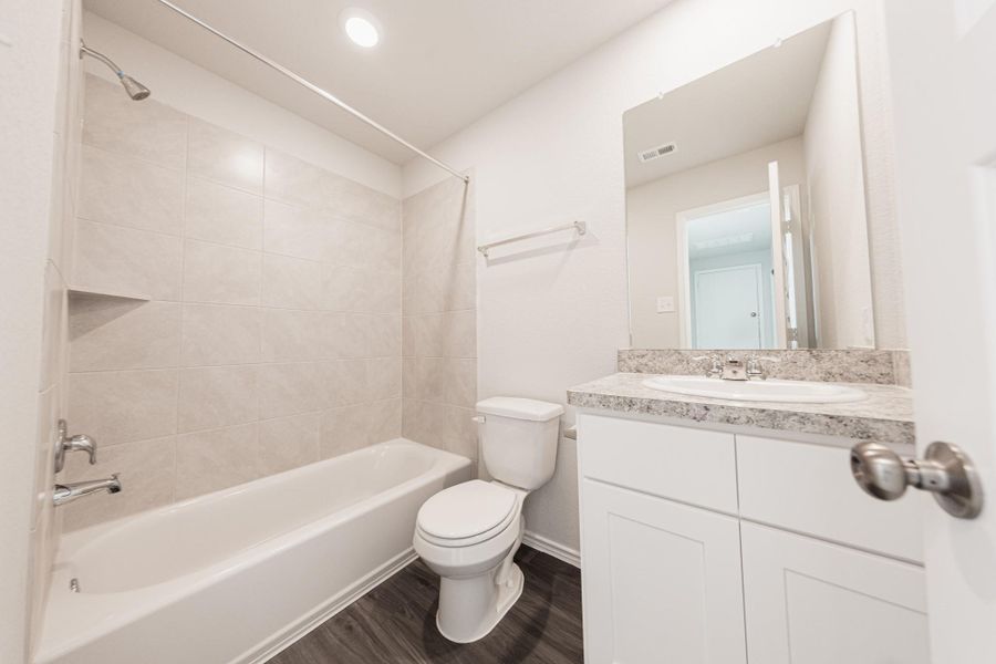 Furnished interior view inside a new home in Townsend Reserve, Splendora (Image 6). Furnished interior view inside a new home in Townsend Reserve, Splendora (Image 6).