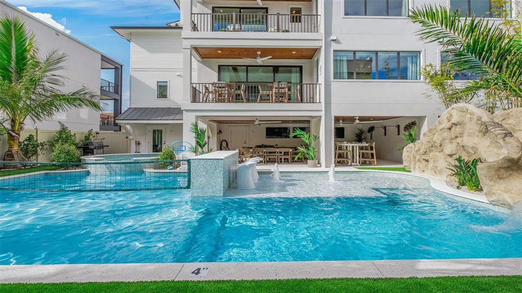 Exterior details and patio area of a home in , Sarasota (Image 26).