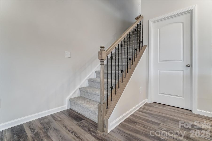 Spacious, unfurnished interior of a new home in Cheyney, Charlotte (Image 19).