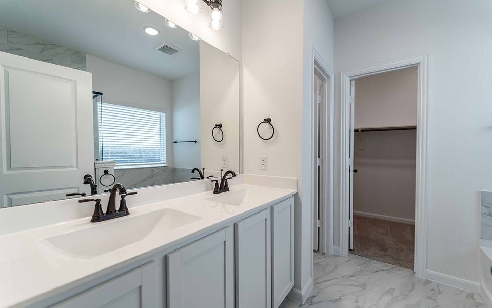 Furnished interior view inside a new home in Travis Ranch, Forney (Image 4). Furnished interior view inside a new home in Travis Ranch, Forney (Image 4).