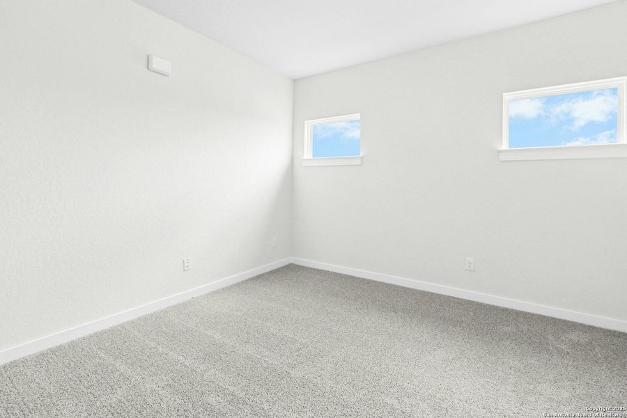 Spacious, unfurnished interior of a new home in Willowbrook, New Braunfels (Image 21).