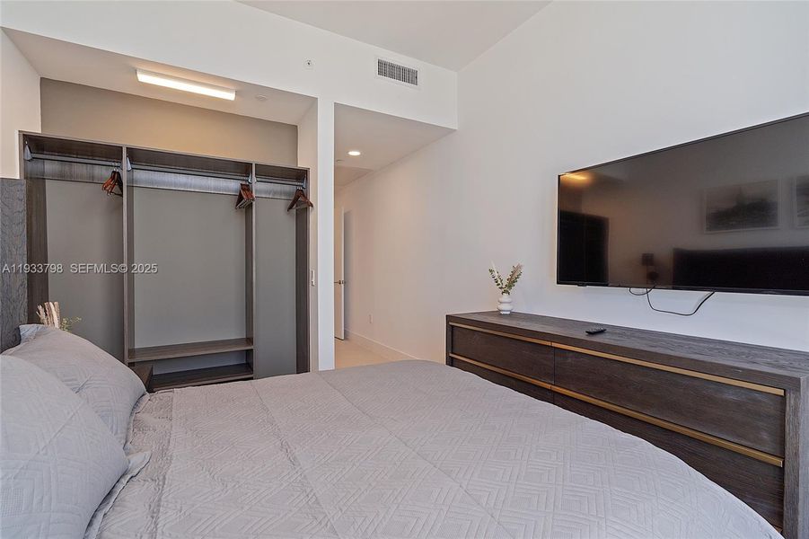 Furnished interior view inside a new home in , Miami (Image 40).