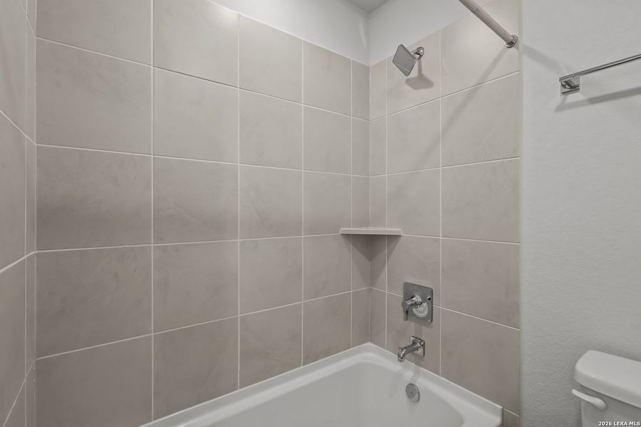 Close-up of interior finishes inside a home in Cinco Lakes, San Antonio (Image 15).