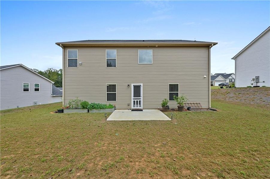 Exterior details and patio area of a home in , Jefferson (Image 3).