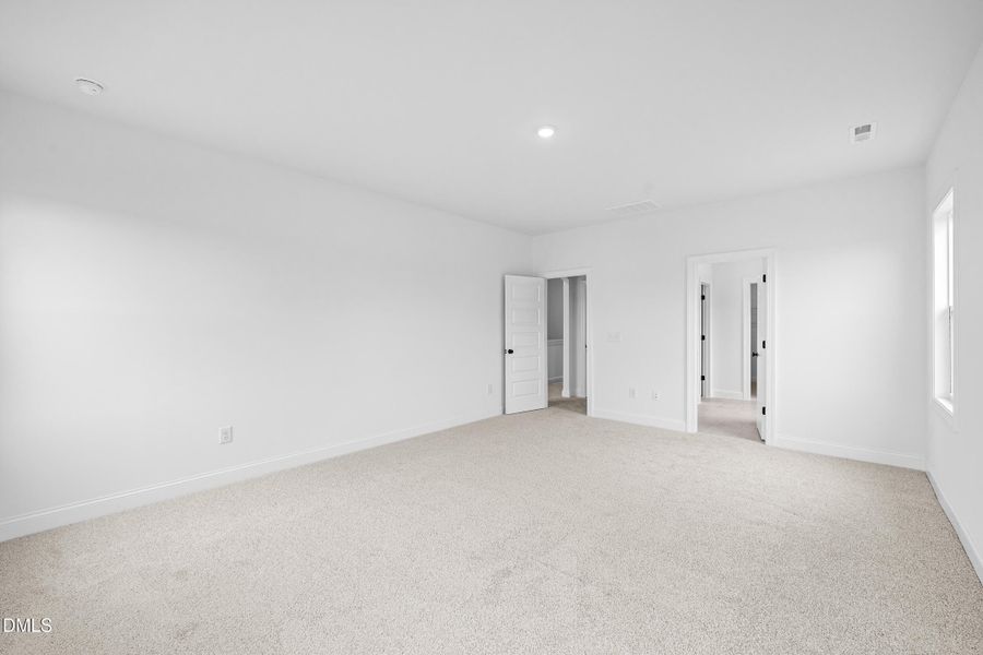 36 -154 Tennyson Dr_ Interior_ Primary