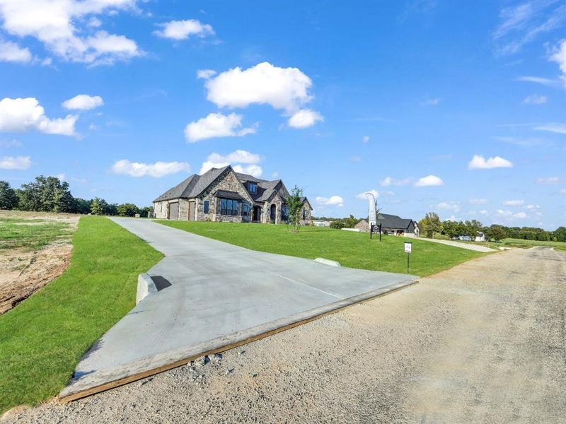 Community amenities in , Weatherford (Image 25). Community amenities in , Weatherford (Image 25).