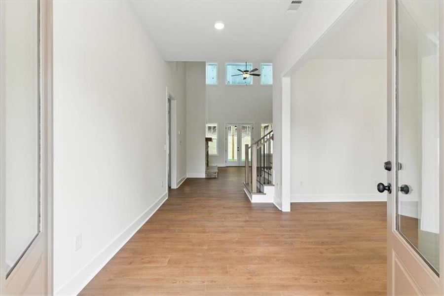 Spacious, unfurnished interior of a new home in , Rome (Image 24).
