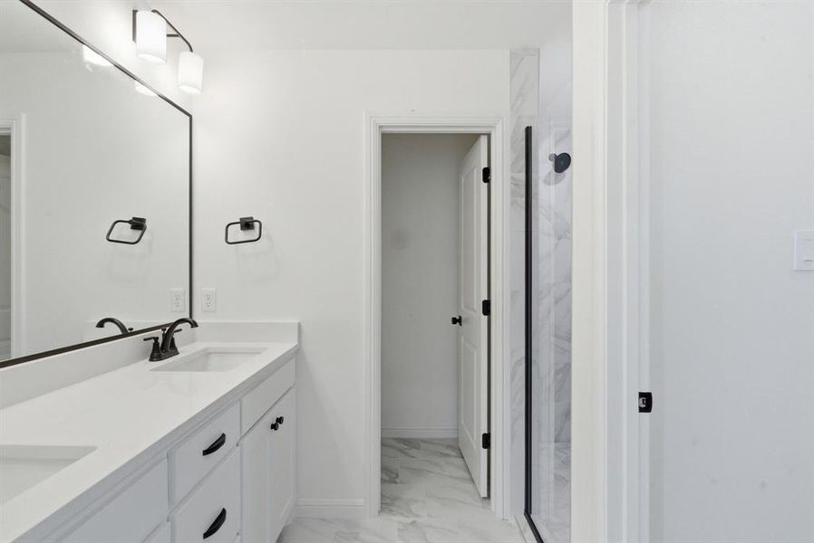 Furnished interior view inside a new home in , Lipan (Image 5).