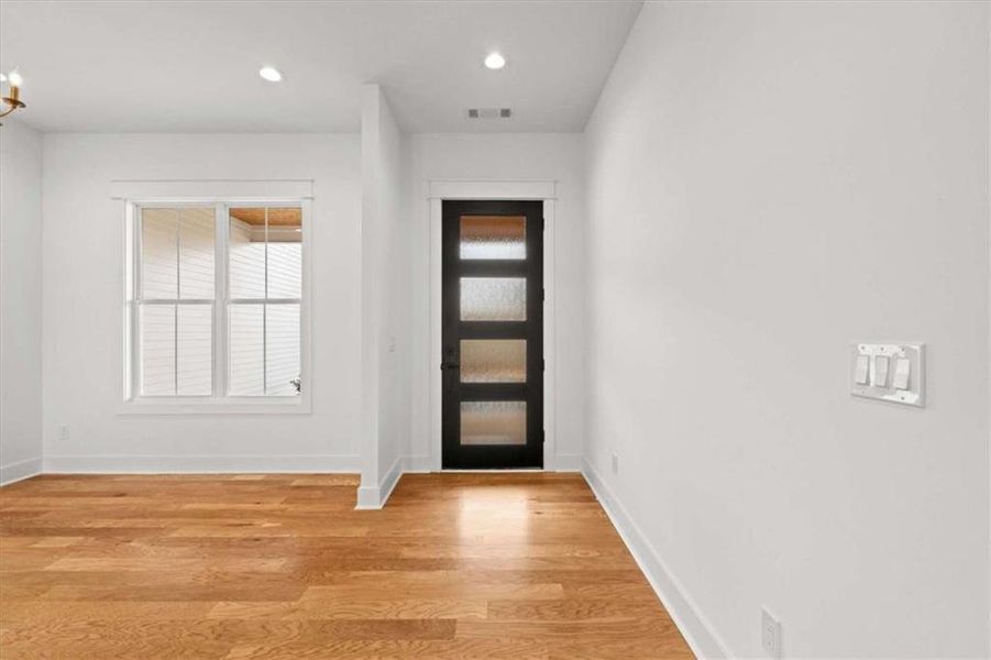 Spacious, unfurnished interior of a new home in , Carrollton (Image 25).