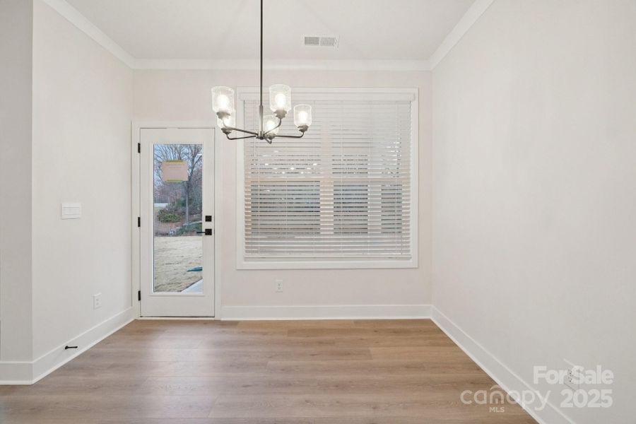 Spacious, unfurnished interior of a new home in Oak Grove Hill, Huntersville (Image 14).