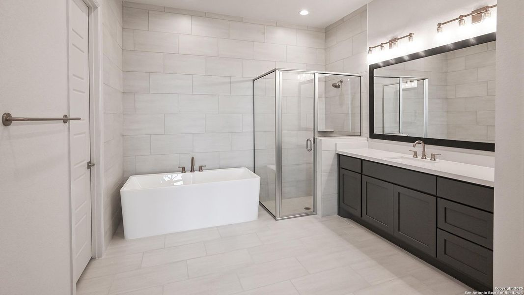 Furnished interior view inside a new home in Johnson Ranch 70', Bulverde (Image 6). Furnished interior view inside a new home in Johnson Ranch 70', Bulverde (Image 6).