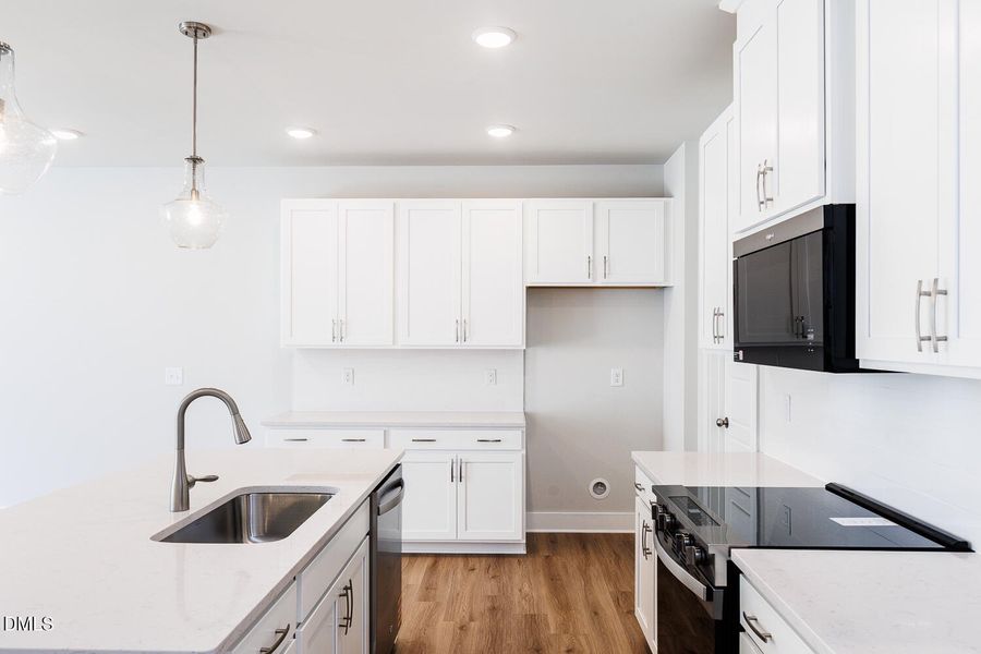 VNFTH-Lot54_Aurora_QMI (8)