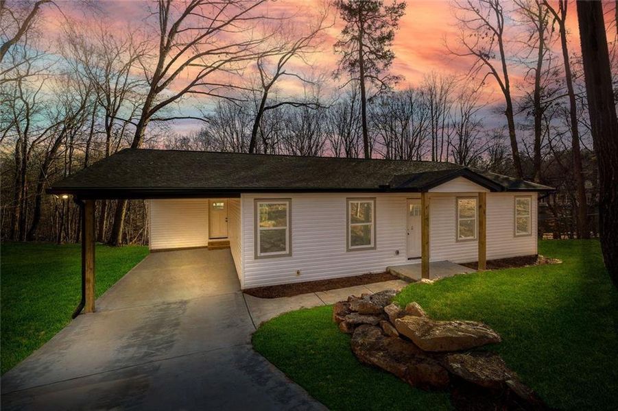 Exterior details and patio area of a home in , Gainesville (Image 12).