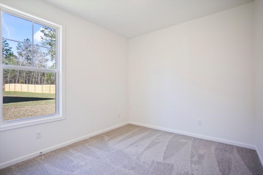 Spacious, unfurnished interior of a new home in Whiskey Run, New Ellenton (Image 16).