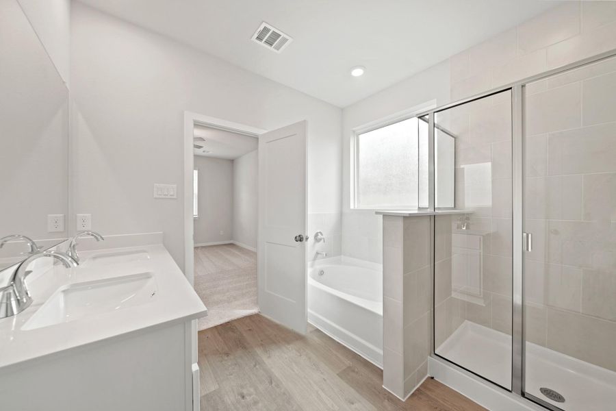 Furnished interior view inside a new home in Russell Ranch, Bay City (Image 7).