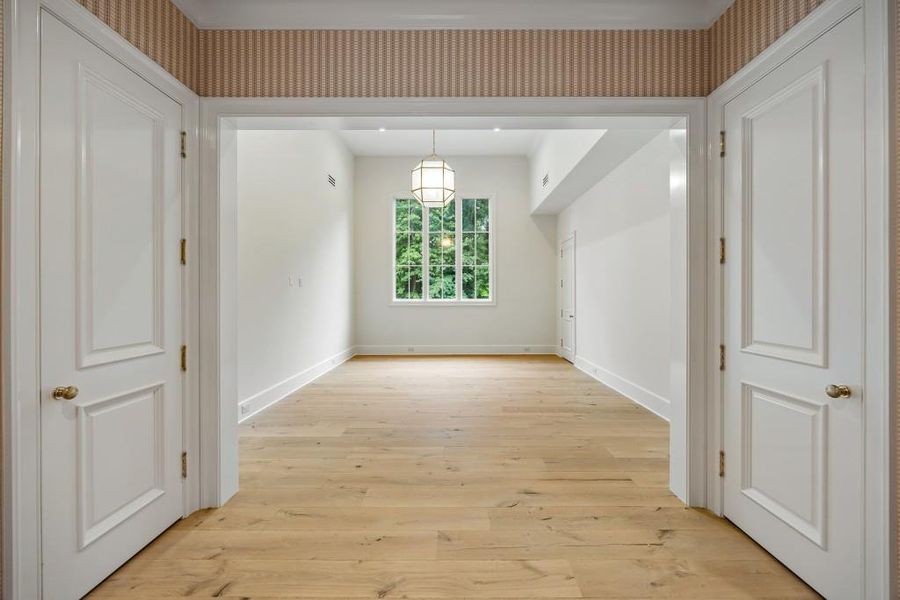 Spacious, unfurnished interior of a new home in , Atlanta (Image 73). Spacious, unfurnished interior of a new home in , Atlanta (Image 73).