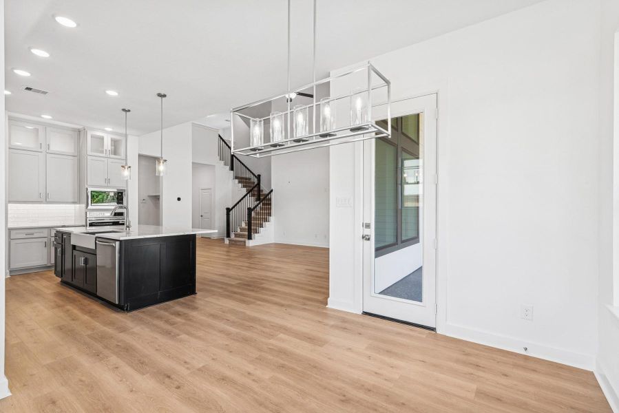 Spacious, unfurnished interior of a new home in Kresston, Magnolia (Image 16). Spacious, unfurnished interior of a new home in Kresston, Magnolia (Image 16).