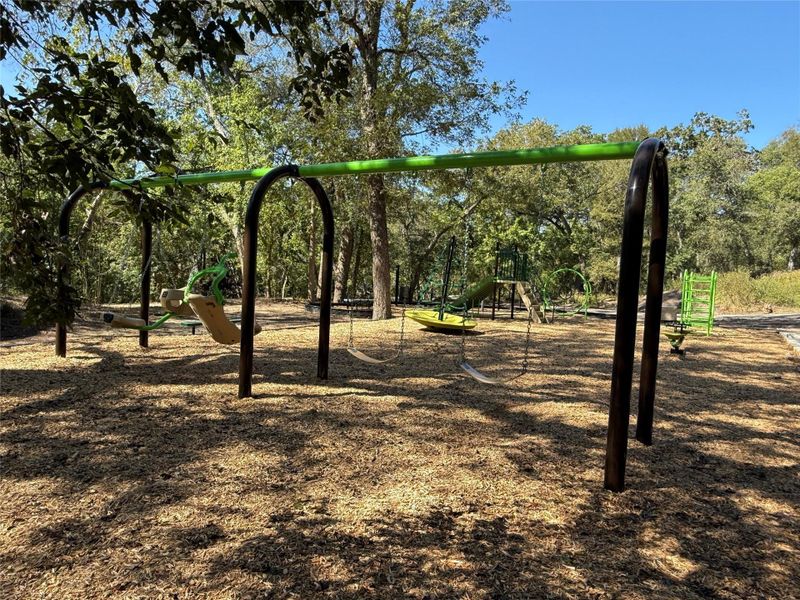 Community amenities in , Belton (Image 5).