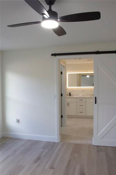 Spacious, unfurnished interior of a new home in , Ocala (Image 32).