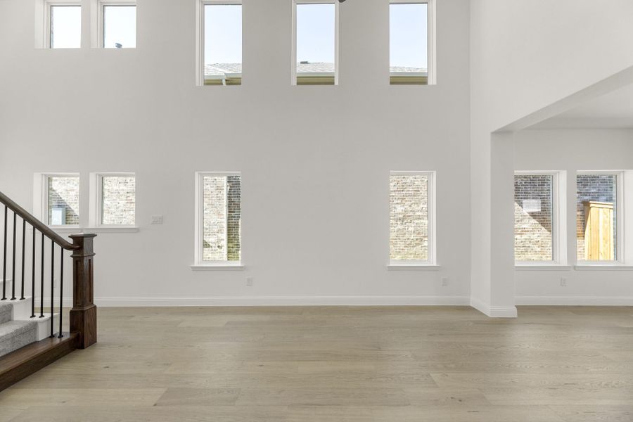 Spacious, unfurnished interior of a new home in The Reserve at Spiritas Ranch, Little Elm (Image 15).