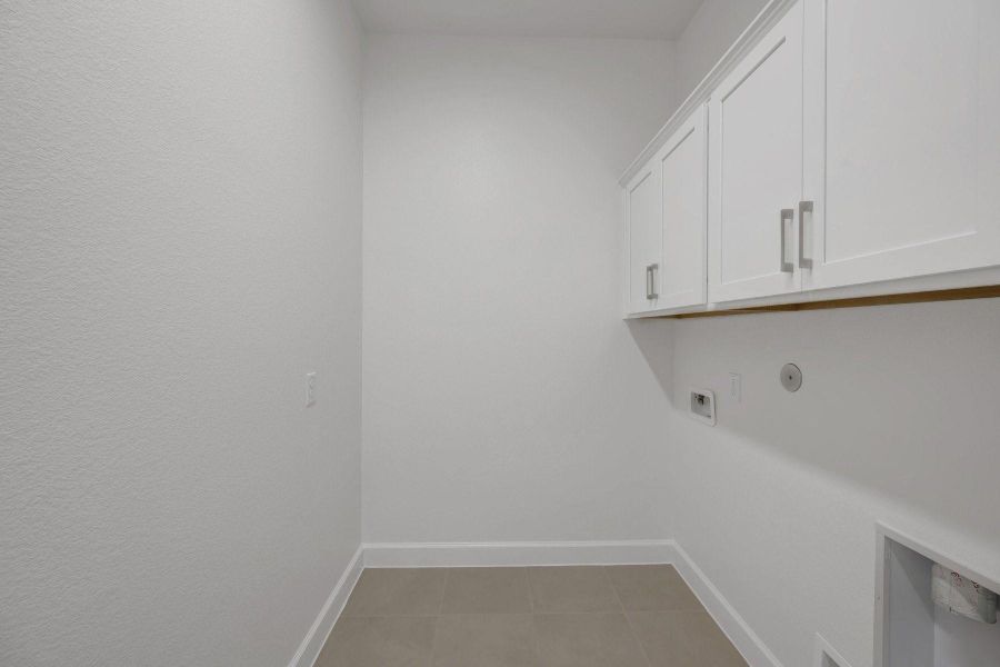Spacious, unfurnished interior of a new home in Brookewater - Ascent Collection, Rosenberg (Image 32).