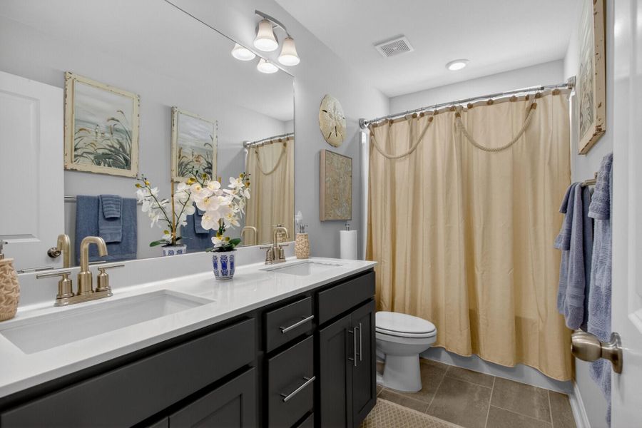 Furnished interior view inside a new home in Parker's Preserve, Ridgeville (Image 6).