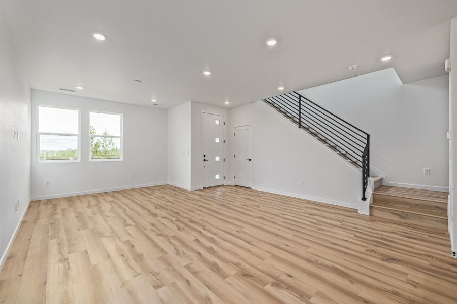 Spacious, unfurnished interior of a new home in Painted Prairie, Aurora (Image 18).