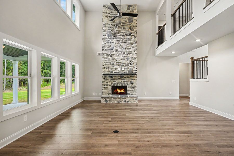 Spacious, unfurnished interior of a new home in Flint Farms, Concord (Image 24).