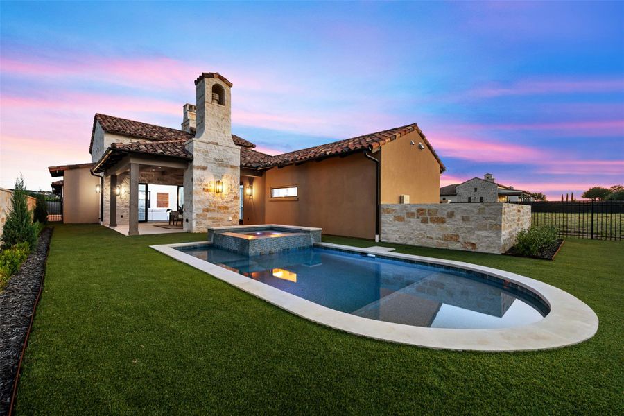 Elegant 3 bedroom, 3.5 bath luxury hill country home in prestigious Escondido Golf & Lake Club community.