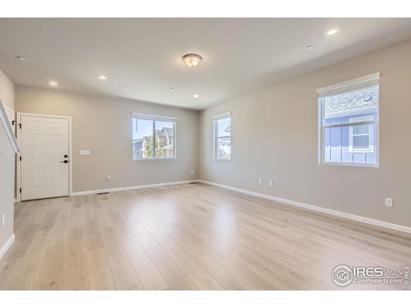 Spacious, unfurnished interior of a new home in Waterfield - Single Family Homes, Fort Collins (Image 13).